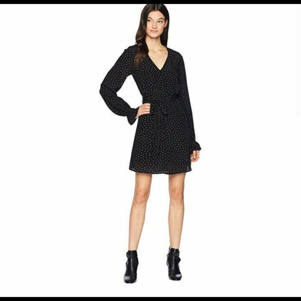Sanctuary Ellie V neck dress with tie waist-large